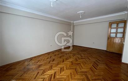 KARŞIYAKA TERSANE'DE GENİŞ 3+1 KİRALIK DAİRE