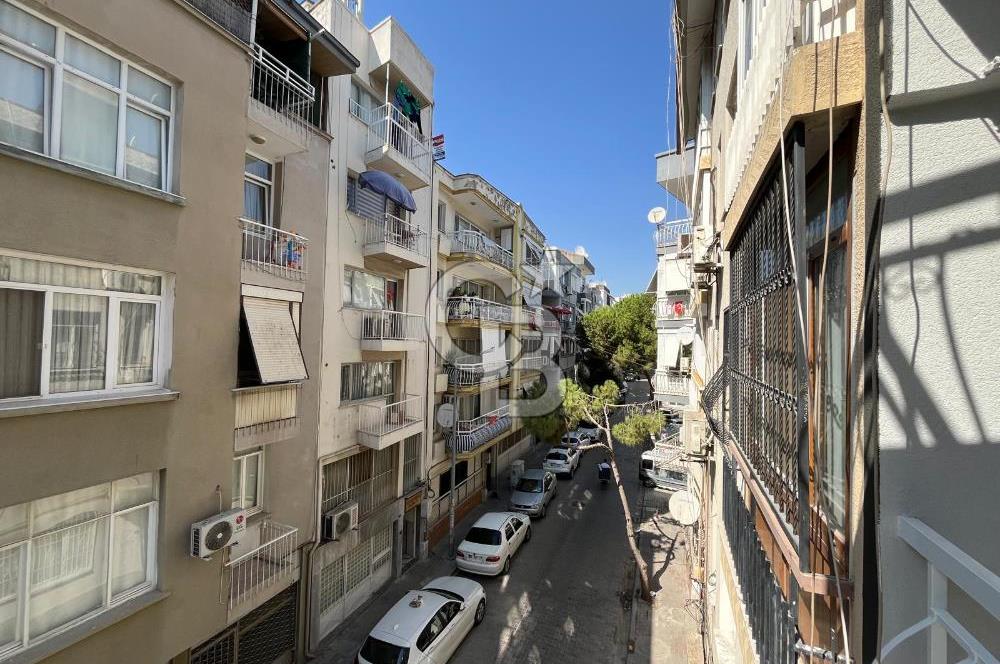 KARŞIYAKA TERSANE'DE GENİŞ 3+1 KİRALIK DAİRE