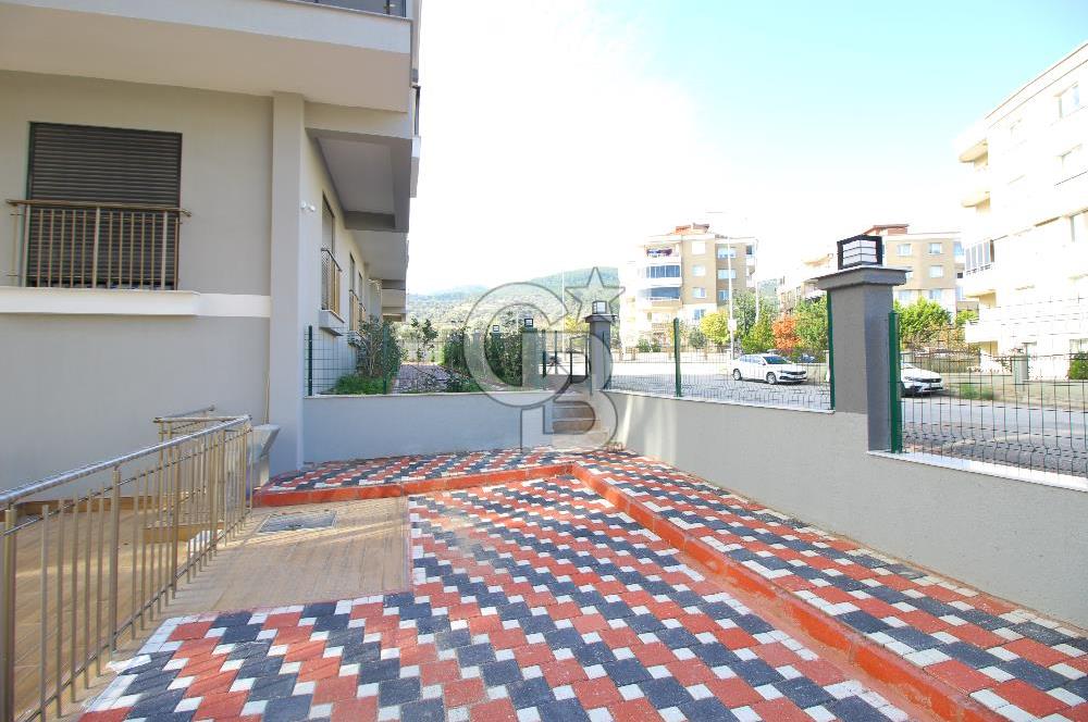 Gaziemir Irmak Mah.de Havuzlu, Sıfır 1+1 Satılık Daire