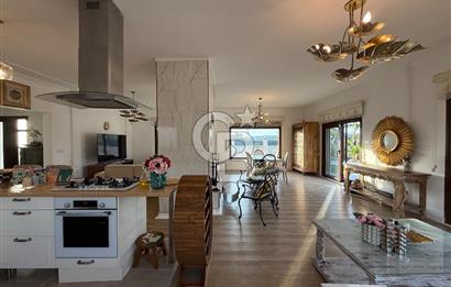 ÇEŞME MUSALLA DA LÜKS MÜSTAKİL HAVUZLU SATILIK VİLLA