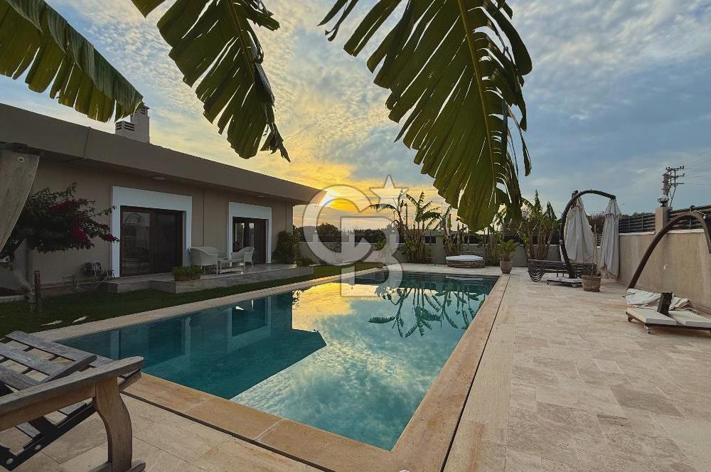 ÇEŞME MUSALLA DA LÜKS MÜSTAKİL HAVUZLU SATILIK VİLLA