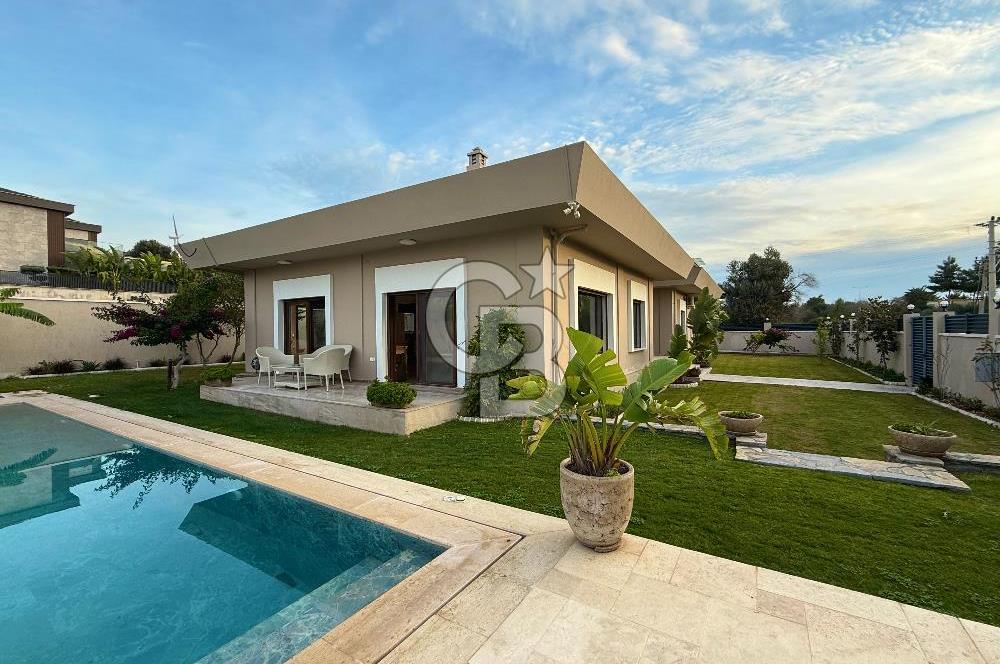 ÇEŞME MUSALLA DA LÜKS MÜSTAKİL HAVUZLU SATILIK VİLLA