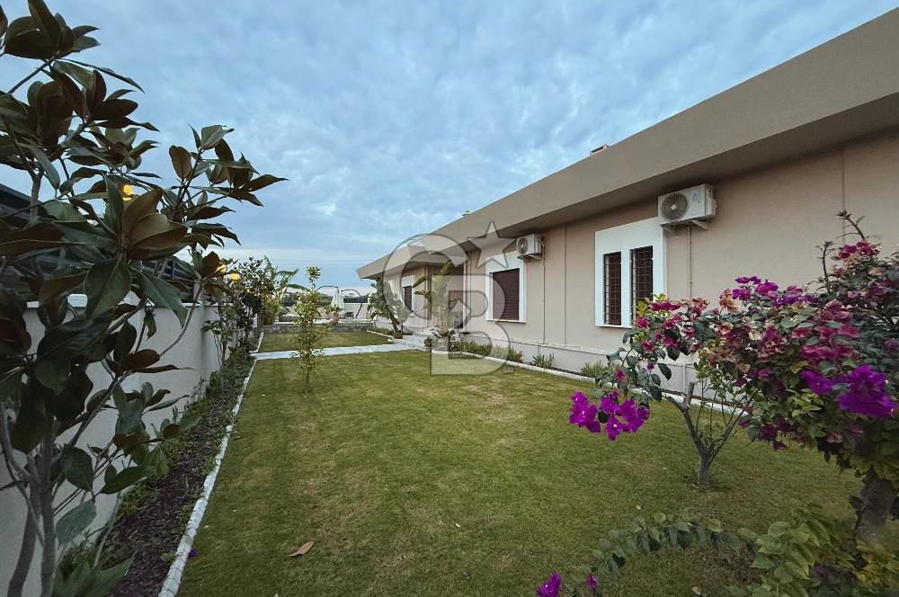 ÇEŞME MUSALLA DA LÜKS MÜSTAKİL HAVUZLU SATILIK VİLLA