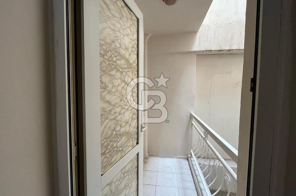 KARŞIYAKA TERSANE'DE GENİŞ 3+1 KİRALIK DAİRE