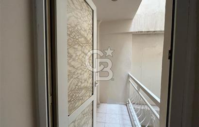 KARŞIYAKA TERSANE'DE GENİŞ 3+1 KİRALIK DAİRE