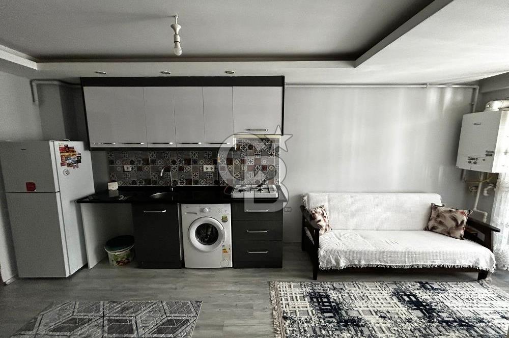 Zeytinköy'de 1+1 Ara Kat Satılık Apart