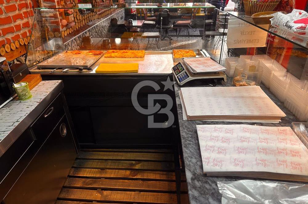 TARABYA DA İŞLEK CADDE DE FIRSAT DEVREN DÜKKAN