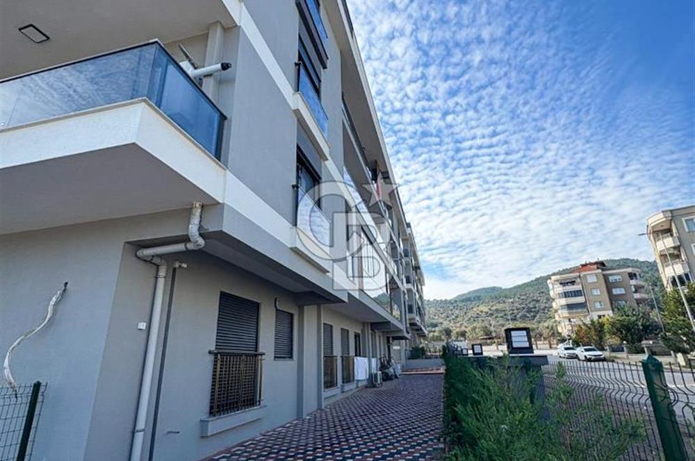 Gaziemir Irmak Mah.de Havuzlu, Sıfır 1+1 Satılık Daire