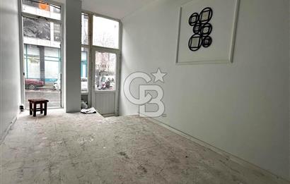 Üsküdar'da Satılık Dükkan