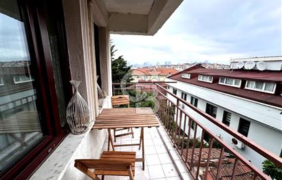 Üsküdar Merkezde Satılık 3+1 Arakat Daire