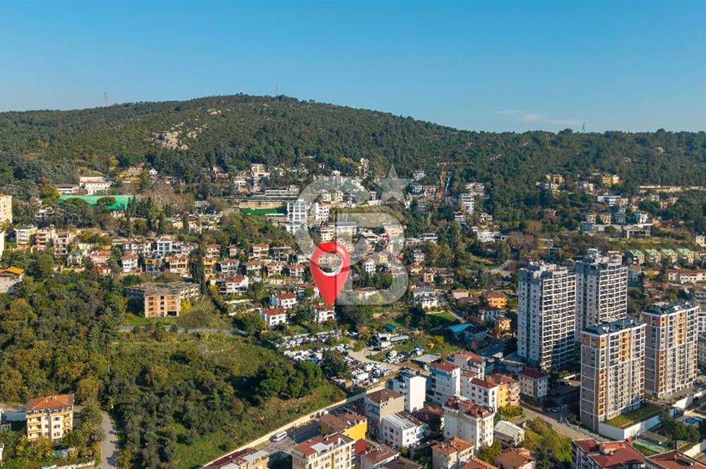 Kartal Yakacık'ta Orman Manzaralı  Site içinde Satılık İkiz Villa