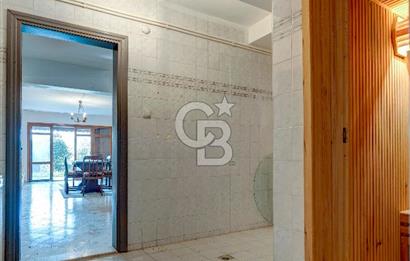 Kartal Yakacık'ta Orman Manzaralı  Site içinde Satılık İkiz Villa