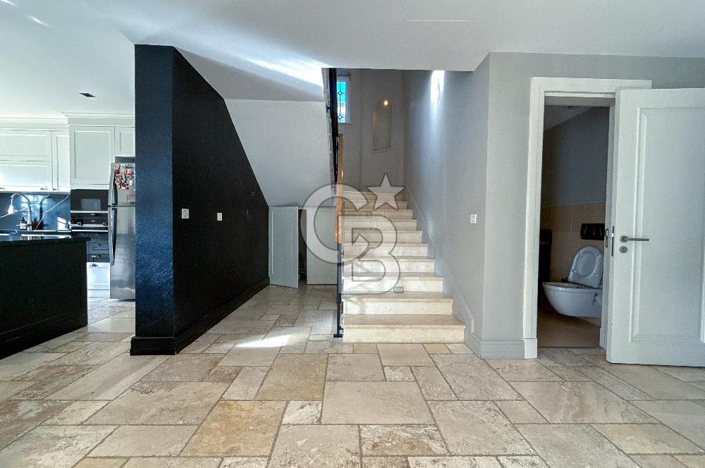 Toskana Vadisi'nde T1 Model Kısmi Eşyalı 5+2 Modern Villa