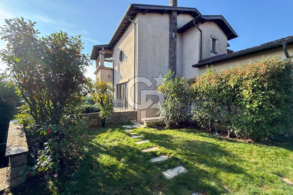 Toskana Vadisi'nde T1 Model Kısmi Eşyalı 5+2 Modern Villa