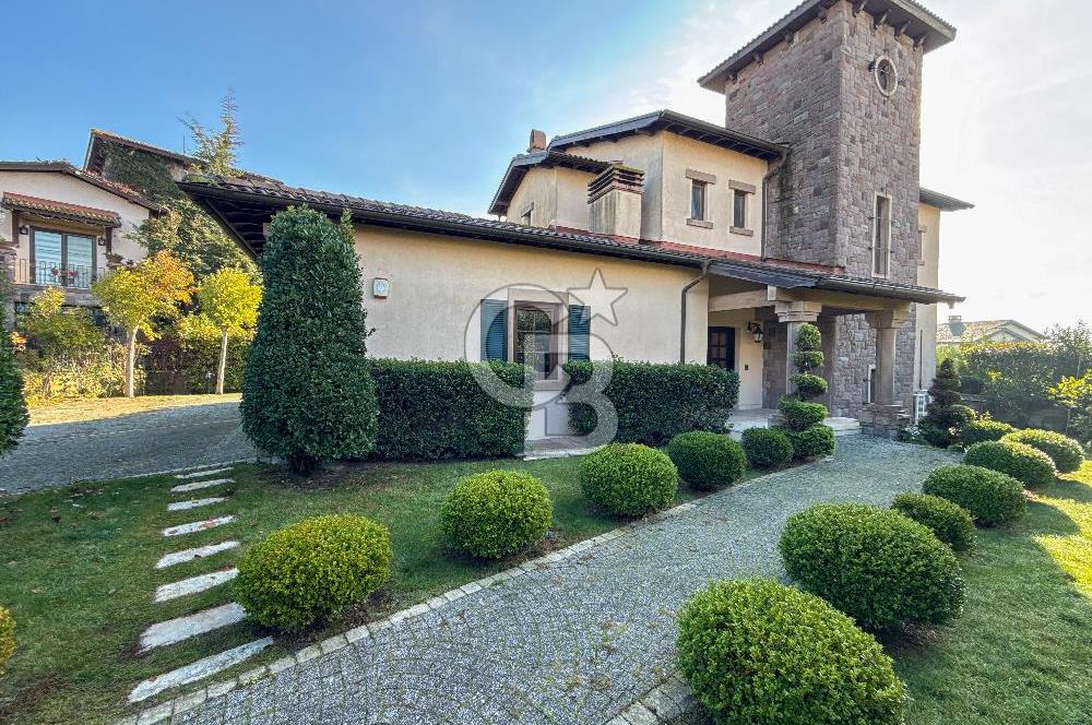 Toskana Vadisi'nde T1 Model Kısmi Eşyalı 5+2 Modern Villa
