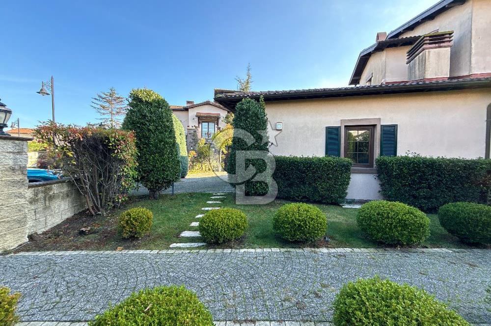 Toskana Vadisi'nde T1 Model Kısmi Eşyalı 5+2 Modern Villa