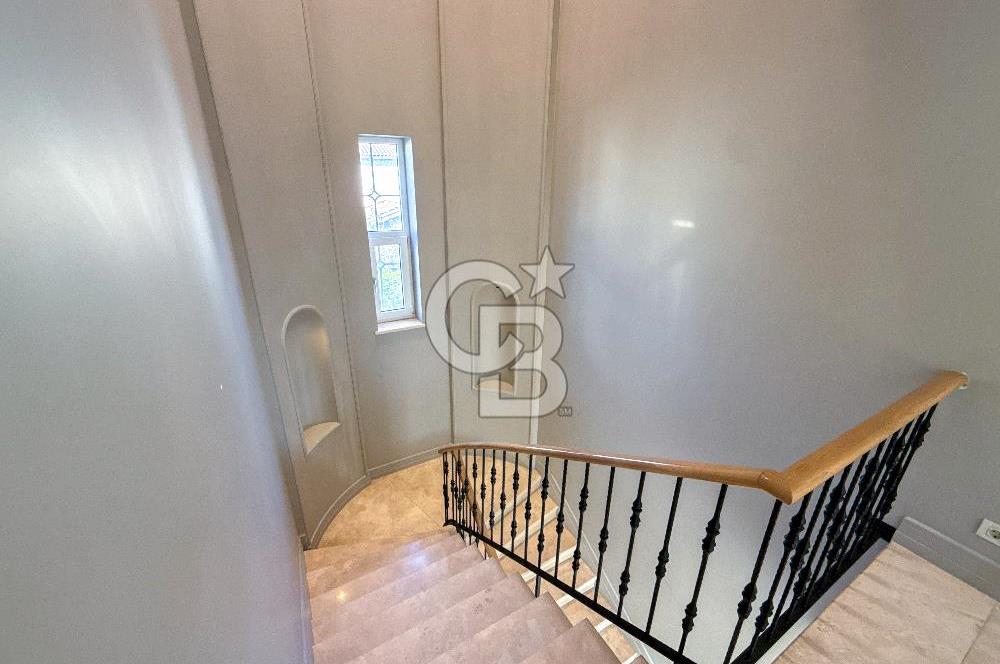 Toskana Vadisi'nde T1 Model Kısmi Eşyalı 5+2 Modern Villa