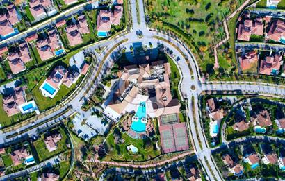 Toskana Vadisi'nde T1 Model Kısmi Eşyalı 5+2 Modern Villa