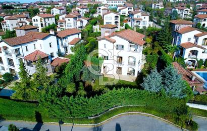 Toskana Vadisi'nde T1 Model Kısmi Eşyalı 5+2 Modern Villa