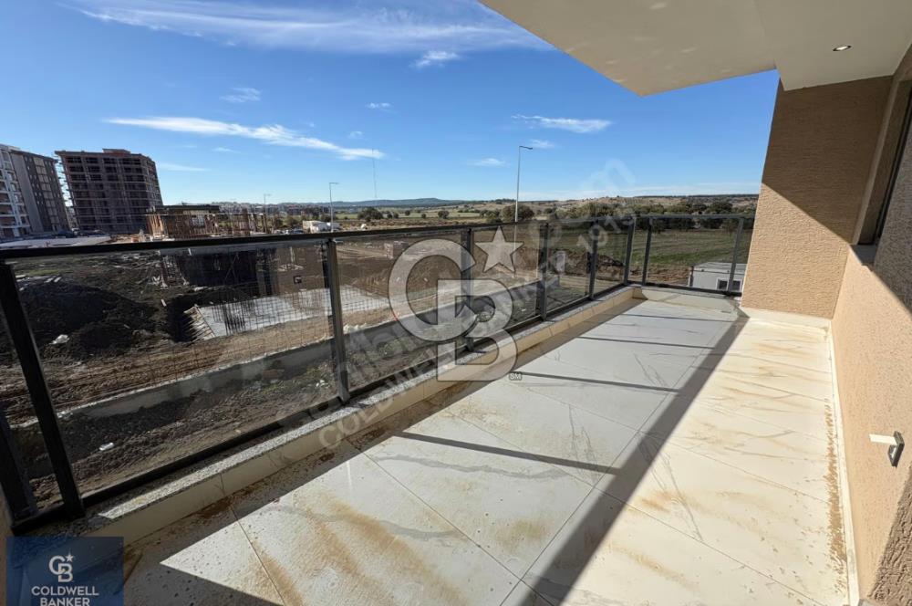 ÇANAKKALE KARACAÖREN'DE SATILIK 2+1 KAPALI MUTFAKLI GENİŞ DAİRE!