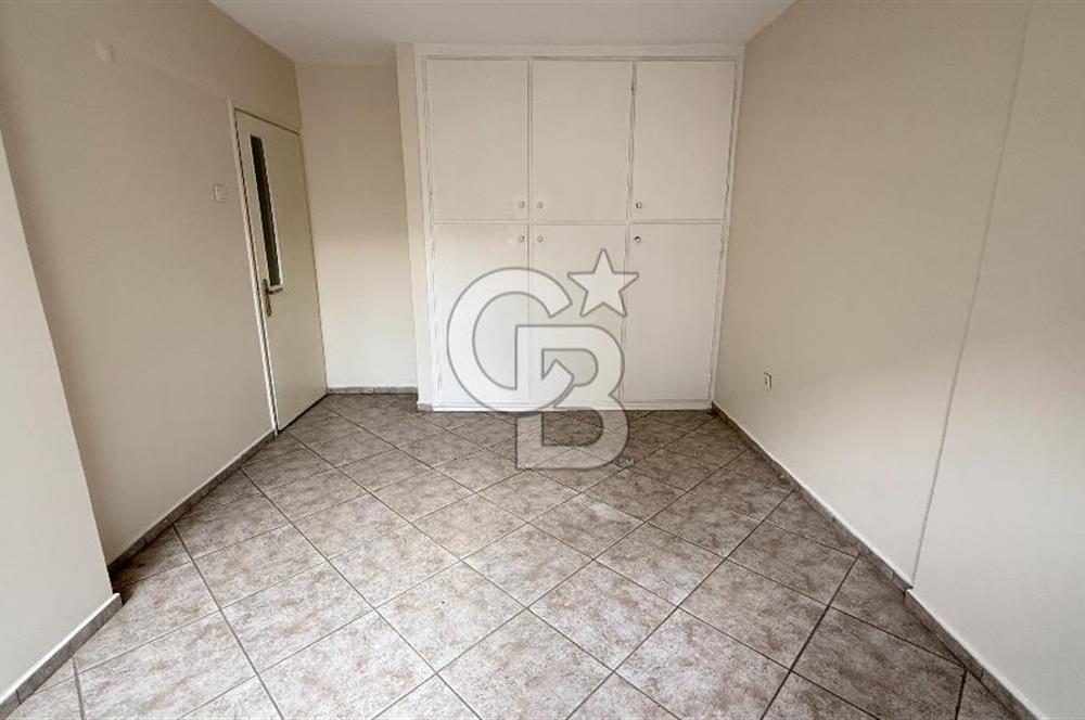 Dünya Göz Hastanesi'nin Tam Karşısında Kiralık 2+1 Ofis