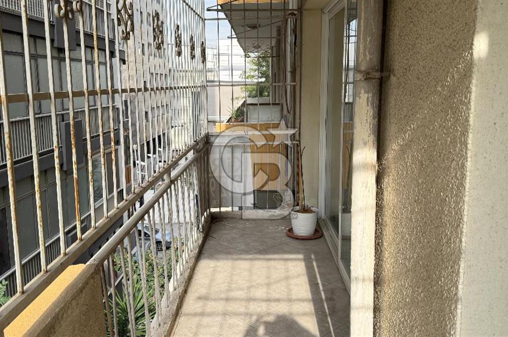 Dünya Göz Hastanesi'nin Tam Karşısında Kiralık 2+1 Ofis