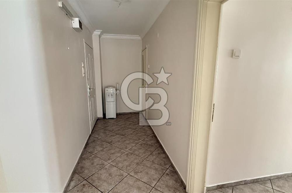 Dünya Göz Hastanesi'nin Tam Karşısında Kiralık 2+1 Ofis