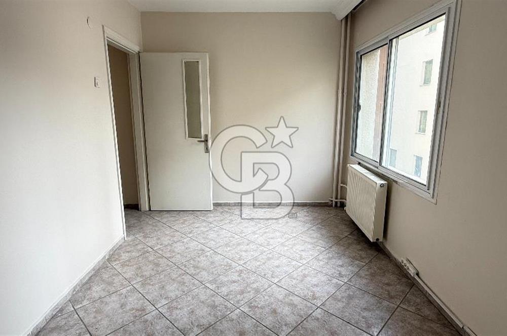 Dünya Göz Hastanesi'nin Tam Karşısında Kiralık 2+1 Ofis