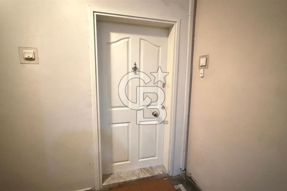 Dünya Göz Hastanesi'nin Tam Karşısında Kiralık 2+1 Ofis