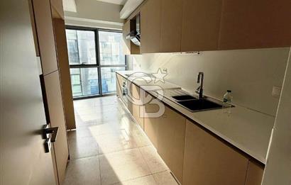 AĞAOĞLU MASLAK 1453 ARA KAT 3.5+1 A BLOK LÜKS SATILIK DAİRE