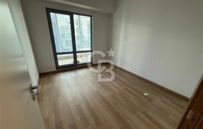 AĞAOĞLU MASLAK 1453 ARA KAT 3.5+1 A BLOK LÜKS SATILIK DAİRE