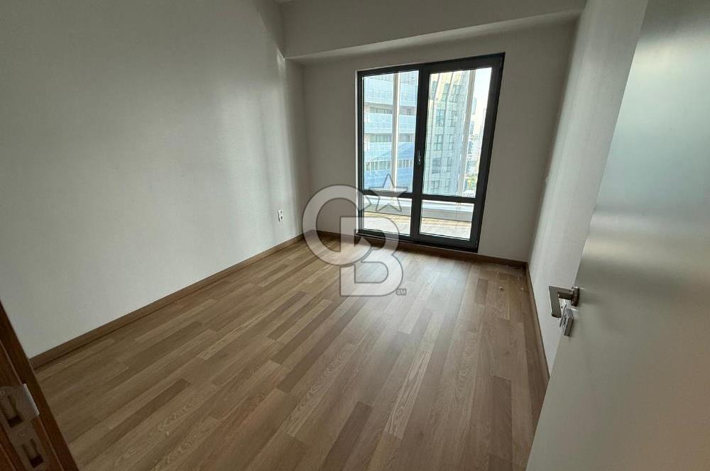 AĞAOĞLU MASLAK 1453 ARA KAT 3.5+1 A BLOK LÜKS SATILIK DAİRE