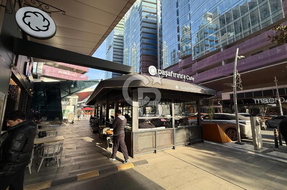 AĞAOĞLU MASLAK 1453 ARA KAT 3.5+1 A BLOK LÜKS SATILIK DAİRE