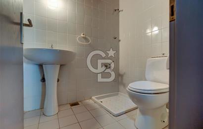 Kartal Yakacık'ta Orman Manzaralı  Site içinde Satılık İkiz Villa