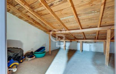 Kartal Yakacık'ta Orman Manzaralı  Site içinde Satılık İkiz Villa