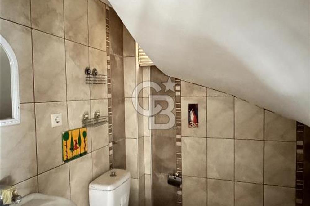 GÜZELBAHÇE YALI MAHLLESİNDE TRİPLEKS 