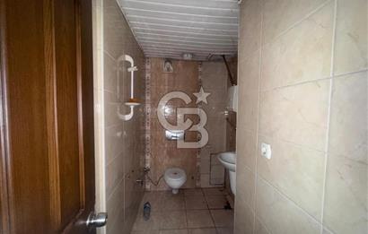 Köşe Konumda Kiralık Dükkan