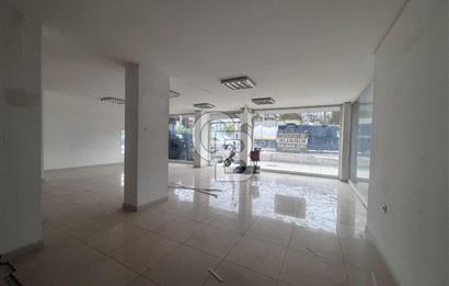 Köşe Konumda Kiralık Dükkan