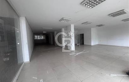 Köşe Konumda Kiralık Dükkan