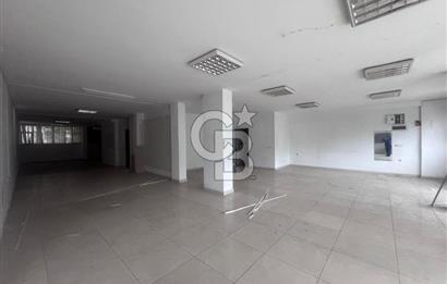 Köşe Konumda Kiralık Dükkan