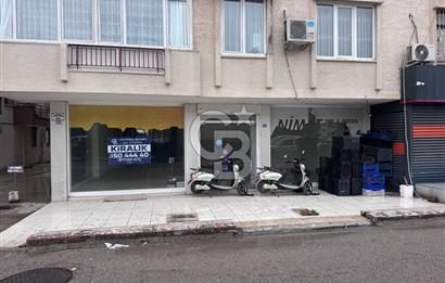 Köşe Konumda Kiralık Dükkan