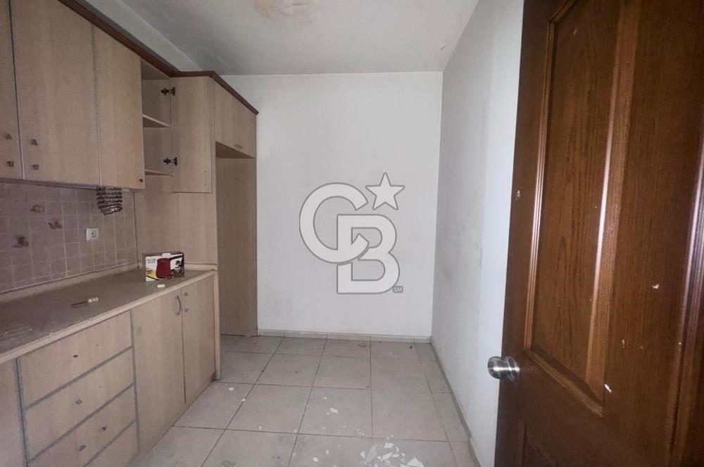 Köşe Konumda Kiralık Dükkan