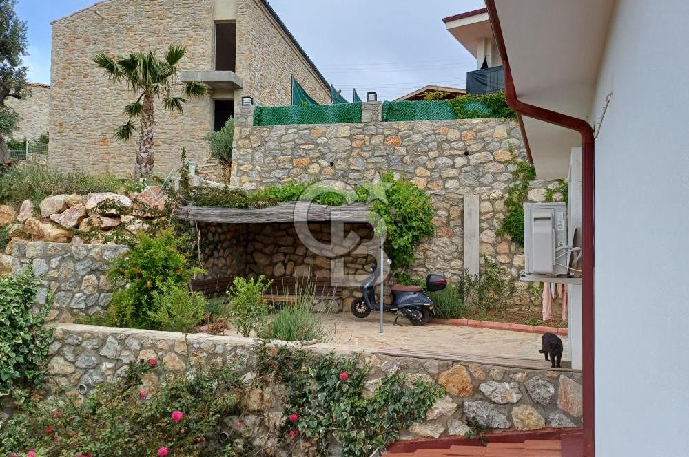 DATÇA MESUDİYE'DE DENİZ MANZARALI MÜSTAKİL GİRİŞLİ BAHÇELİ DAİRE