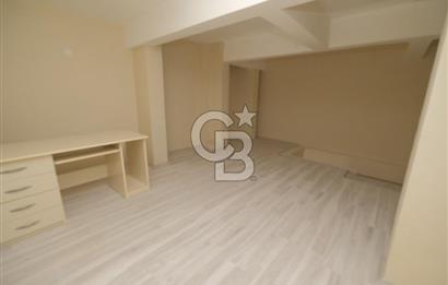 MENEMEN MİTHATPAŞA CADDESİNDE İKİ KATLI SATILIK DÜKKAN