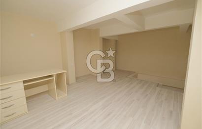 MENEMEN MİTHATPAŞA CADDESİNDE İKİ KATLI SATILIK DÜKKAN