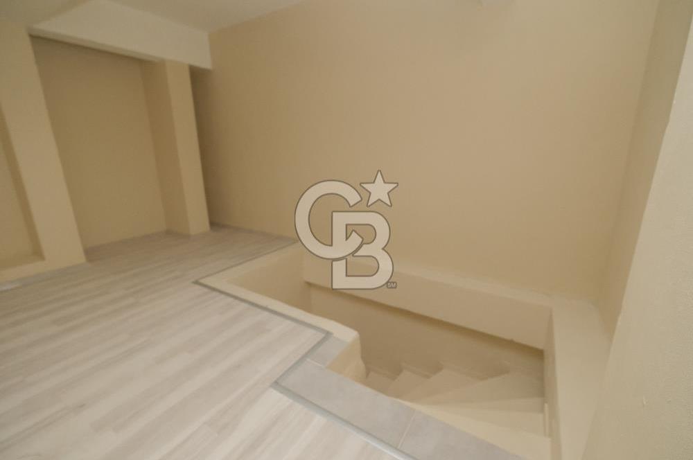 MENEMEN MİTHATPAŞA CADDESİNDE İKİ KATLI SATILIK DÜKKAN