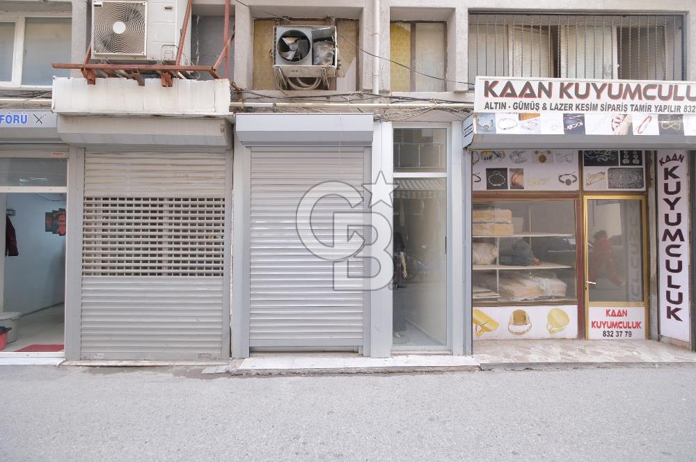 MENEMEN MİTHATPAŞA CADDESİNDE İKİ KATLI SATILIK DÜKKAN