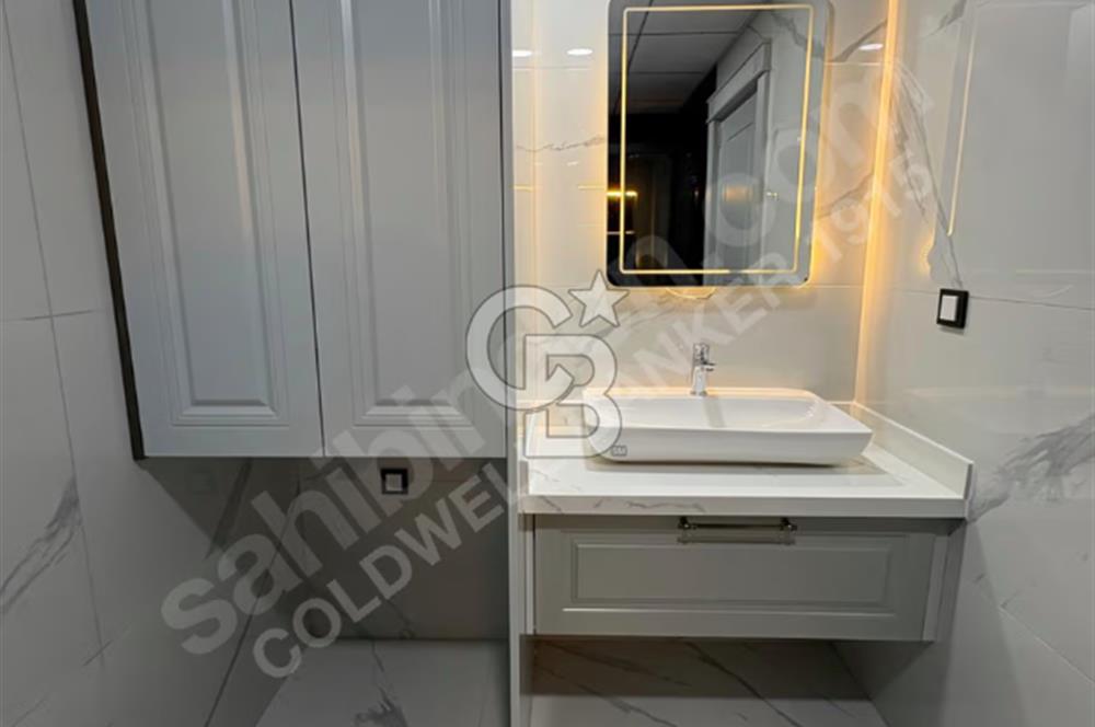 ÇANAKKALE KARACAÖREN'DE SATILIK 2+1 KAPALI MUTFAKLI GENİŞ DAİRE!