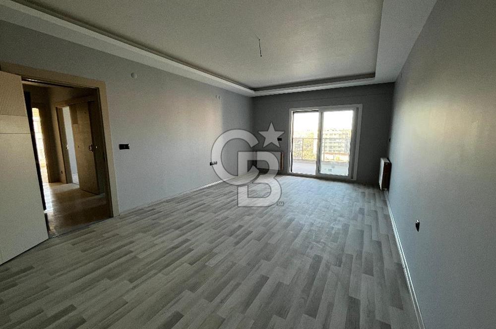 ÇİĞLİ UĞUR MUMCU'DA KAPALI MUTFAKLI 2+1 KİRALIK SIFIR DAİRE