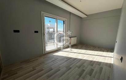 ÇİĞLİ UĞUR MUMCU'DA KAPALI MUTFAKLI 2+1 KİRALIK SIFIR DAİRE